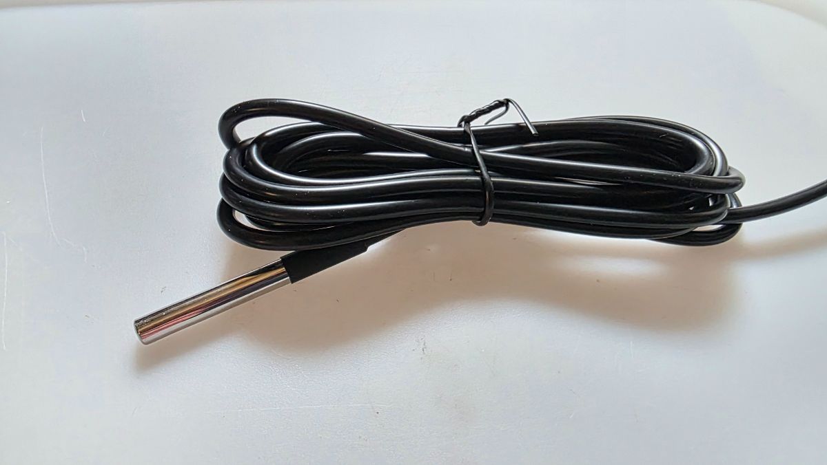 Vandtæt DS18B20 Temperatursensor (2 Meter) – Mål temperaturer overalt! 🌊🌡️