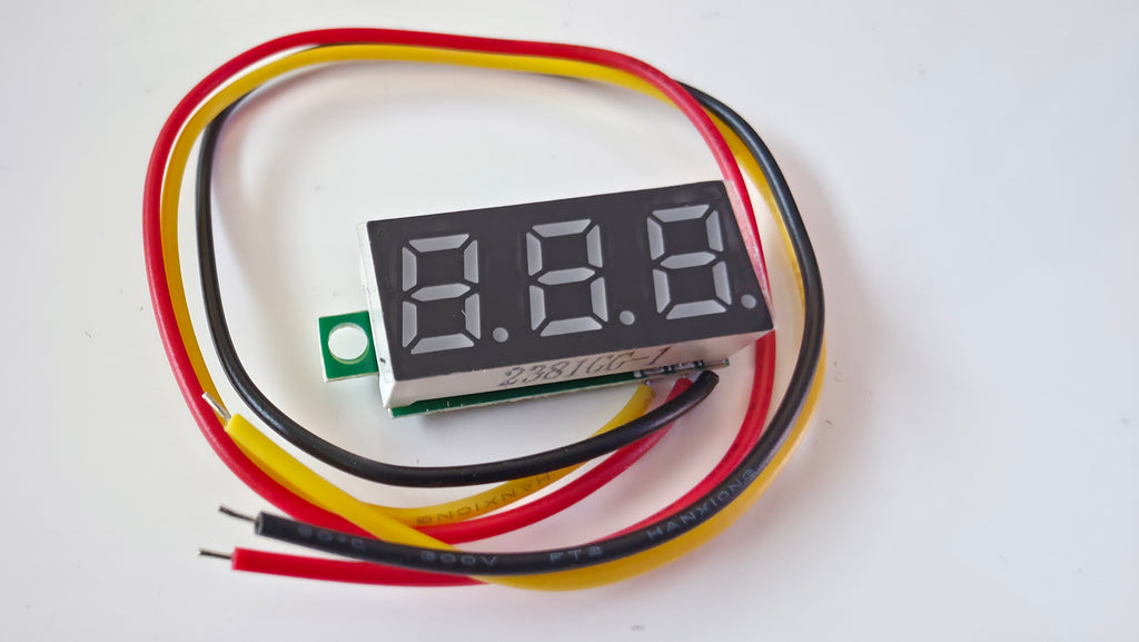 Kompakt 0.28" Mini Digitalt Voltmeter (0-100V) – Grøn 🟢