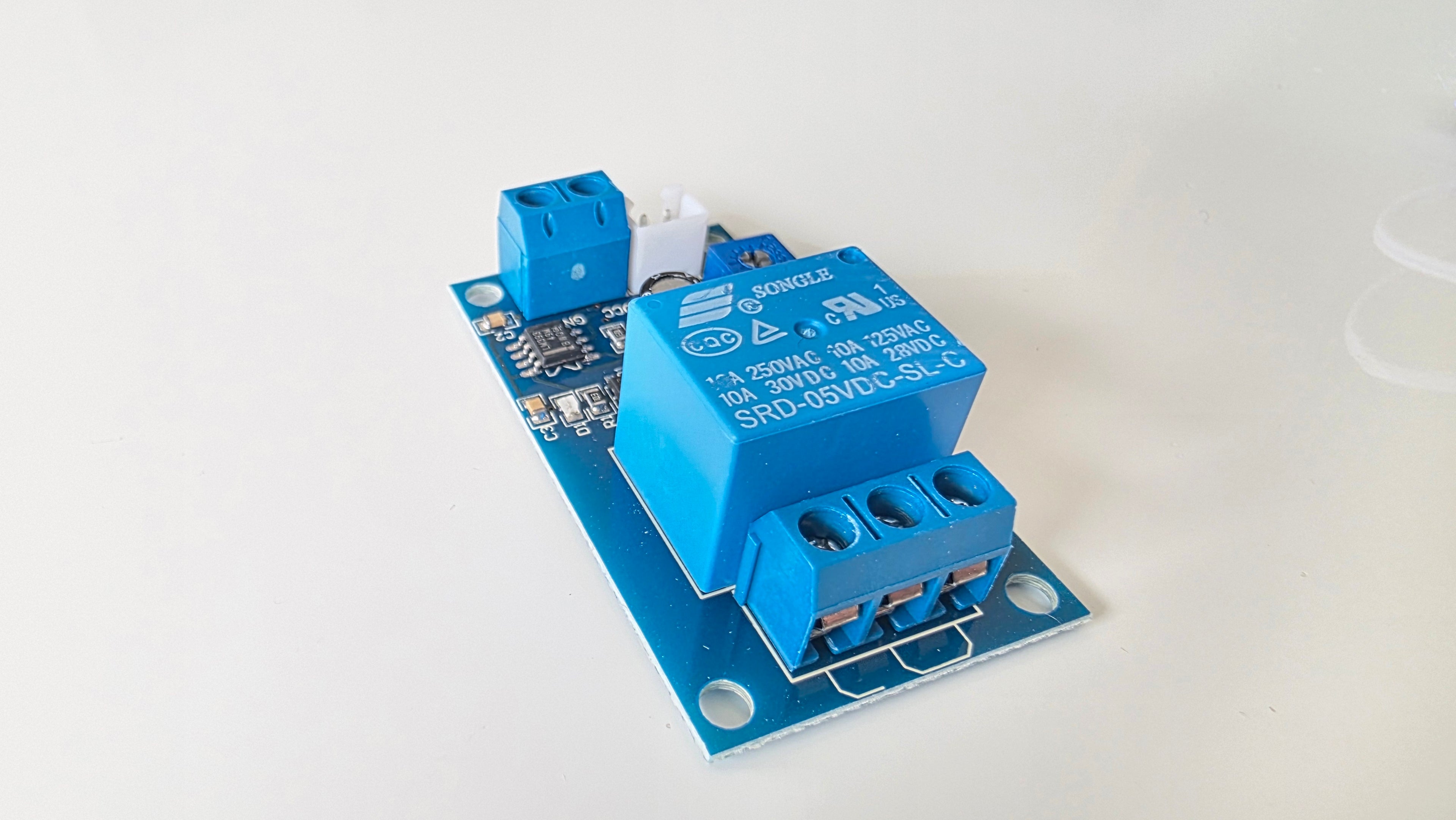 XH-M131 Lysfølsomt Relæ Modul (5V) – Tænd lyset, når mørket falder på! 🌙