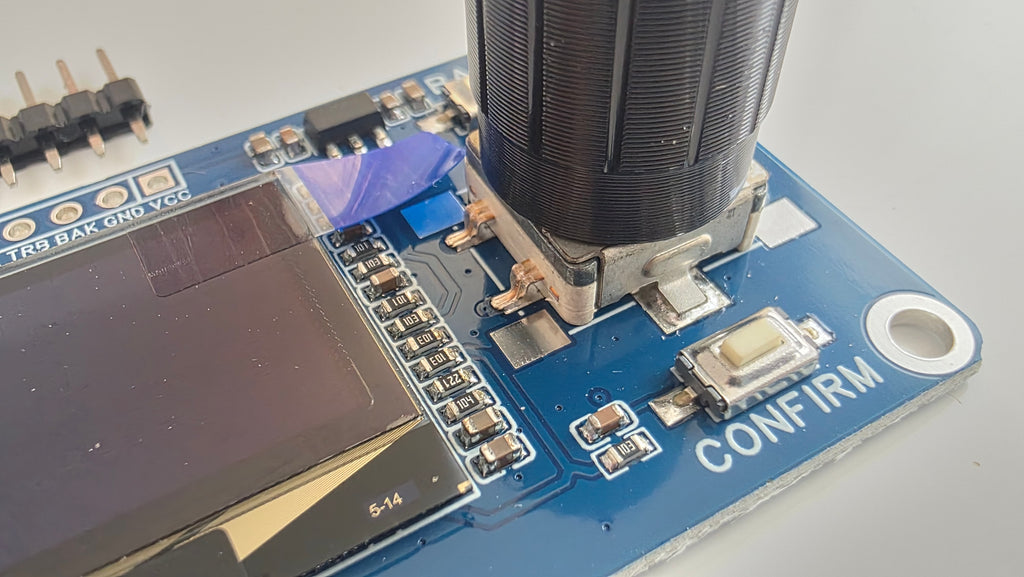 🎛️ Den ultimative menu-styring: 1.3" OLED Display med indbygget EC11 Drejeknap