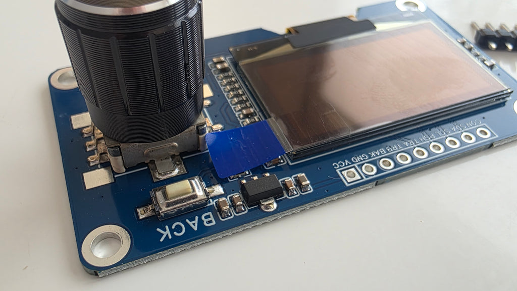 🎛️ Den ultimative menu-styring: 1.3" OLED Display med indbygget EC11 Drejeknap