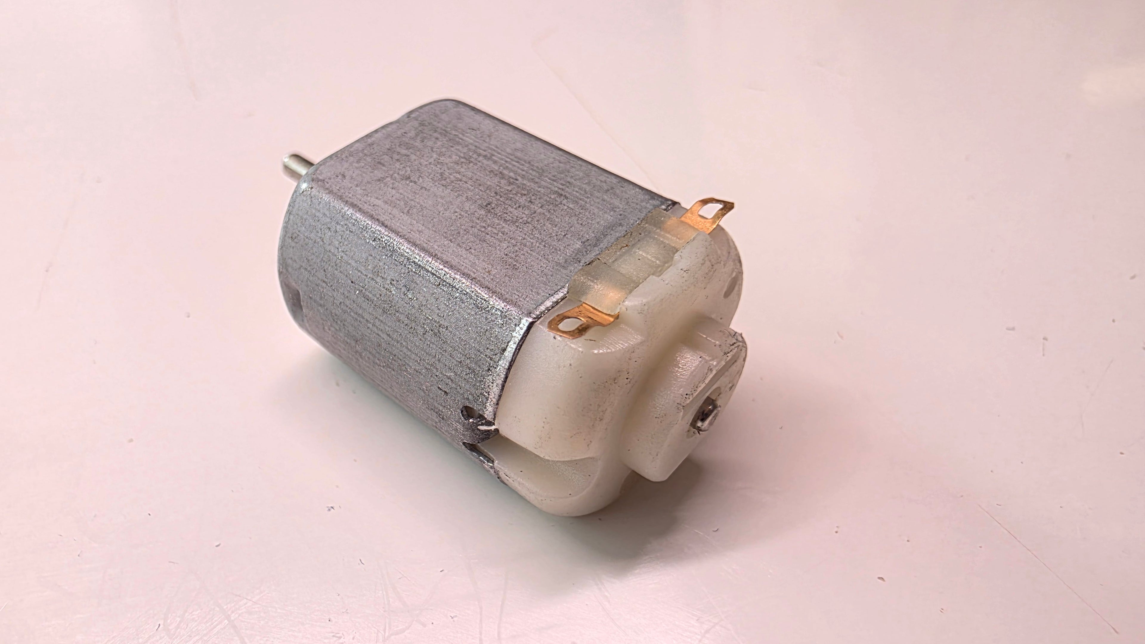 Micro DC Motor (3V-6V) - 8000 RPM ⚙️