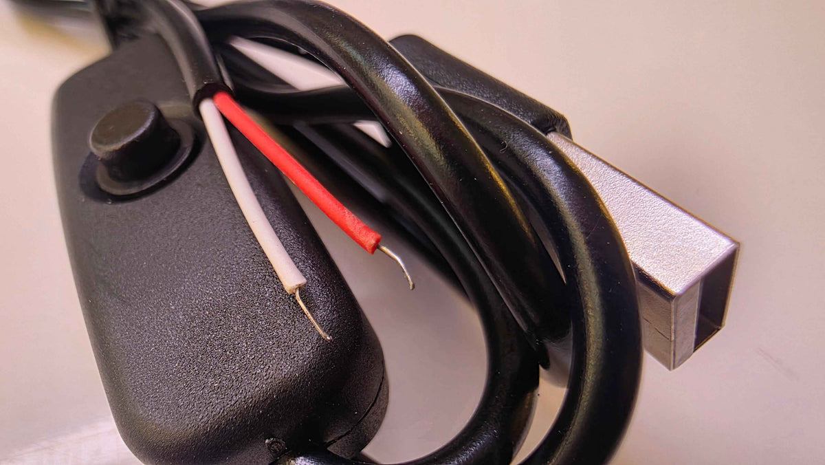 USB Kabel med In-line Tænd/Sluk Knap (1 meter) - Sort