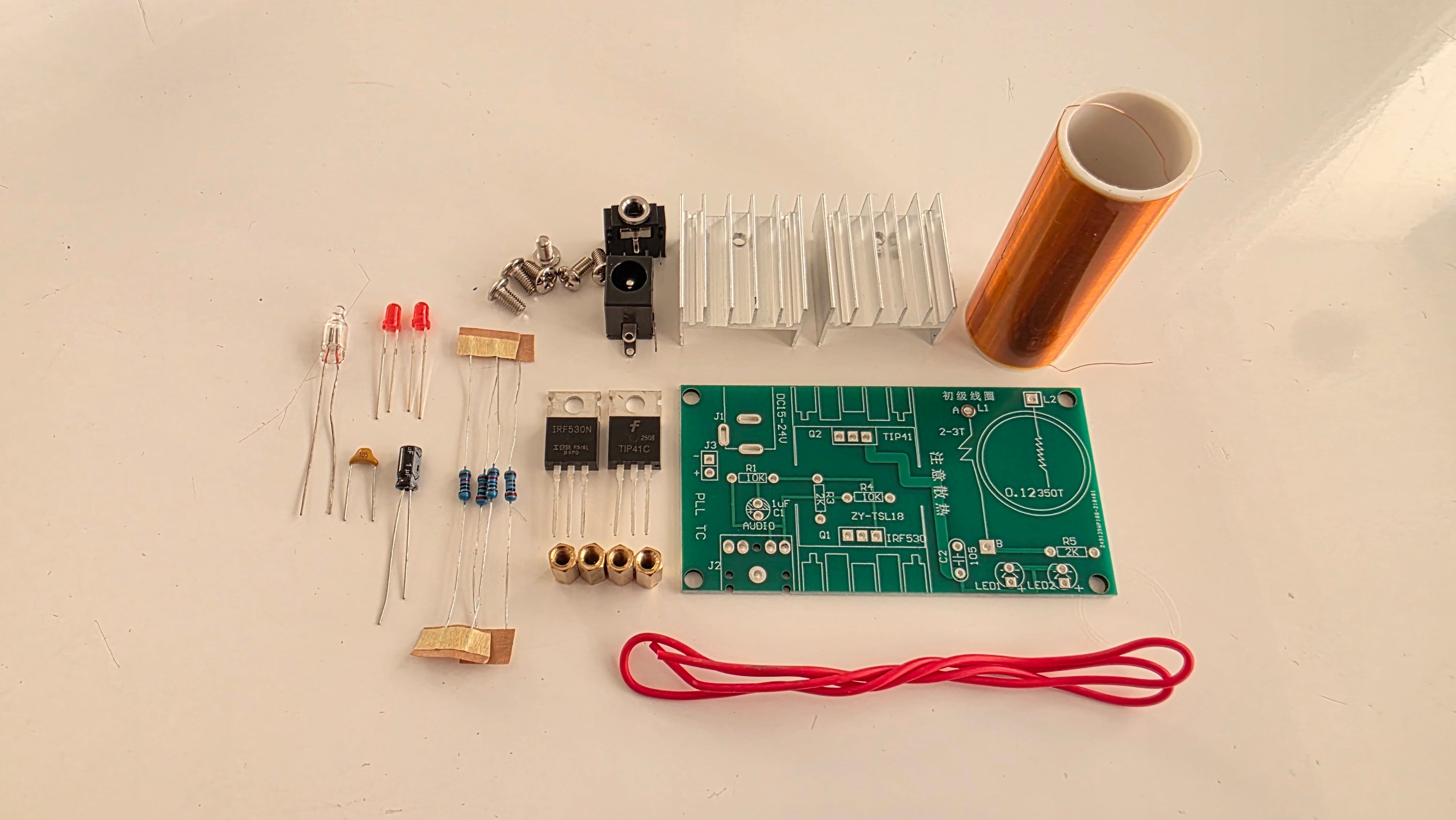 Mini Tesla Coil DIY Kit (Opgraderet Version): Byg dit eget indendørs lyn! ⚡🎵-DIY Kit-KompoNemt-KompoNemt