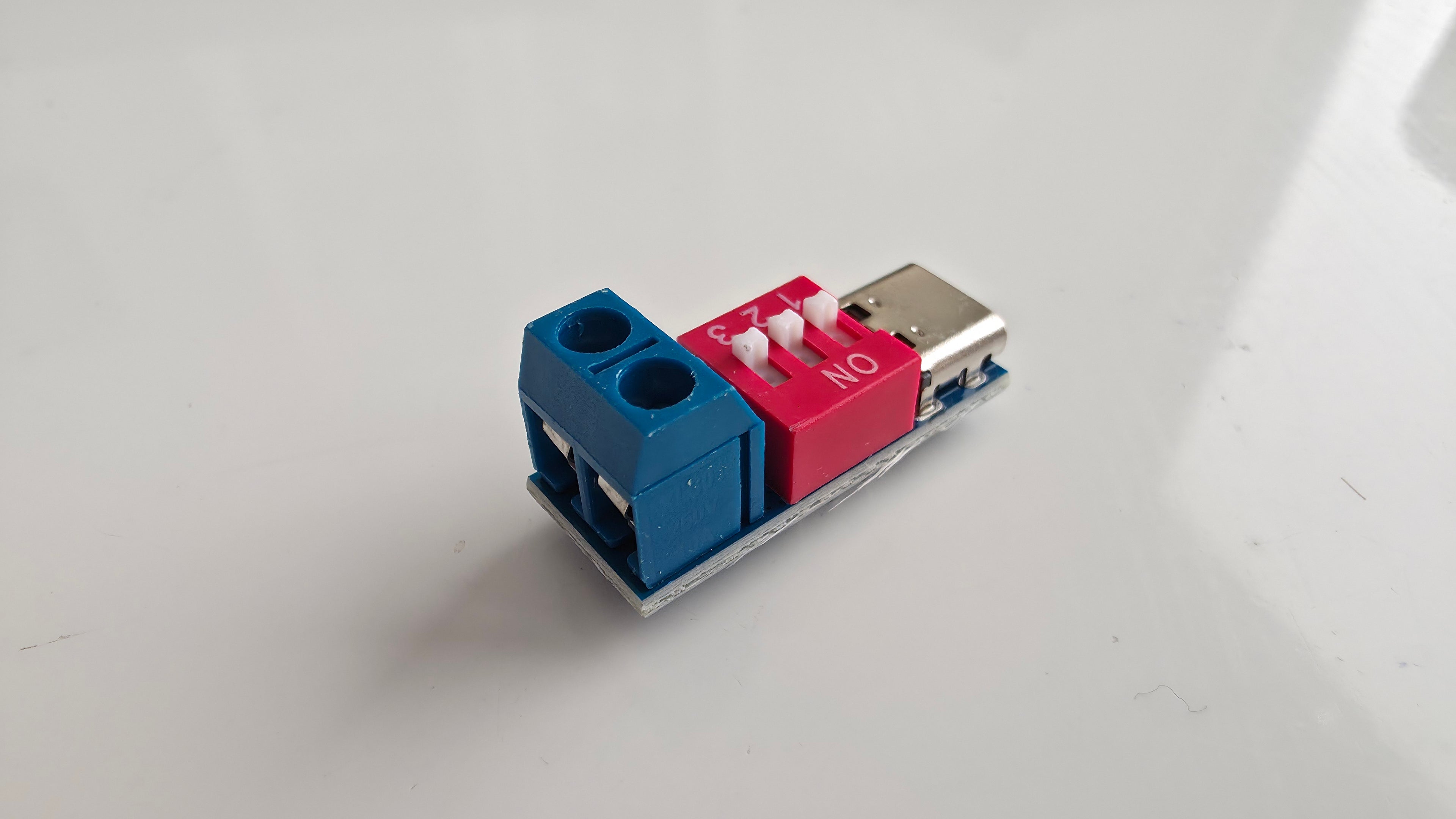 USB-C PD/QC Trigger Modul (Justerbar 5V-20V) – Hack din lader! ⚡🔌
